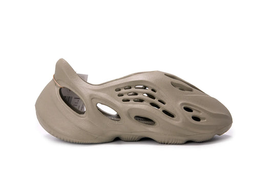 Yeezy Foam Runner Stone Salt