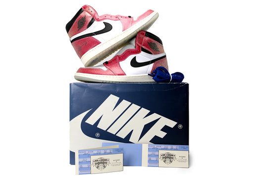 Jordan 1 Retro High Trophy Room Chicago Friends And Family With Blue Laces