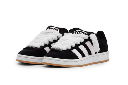 Sneated Fuzzy Laces White